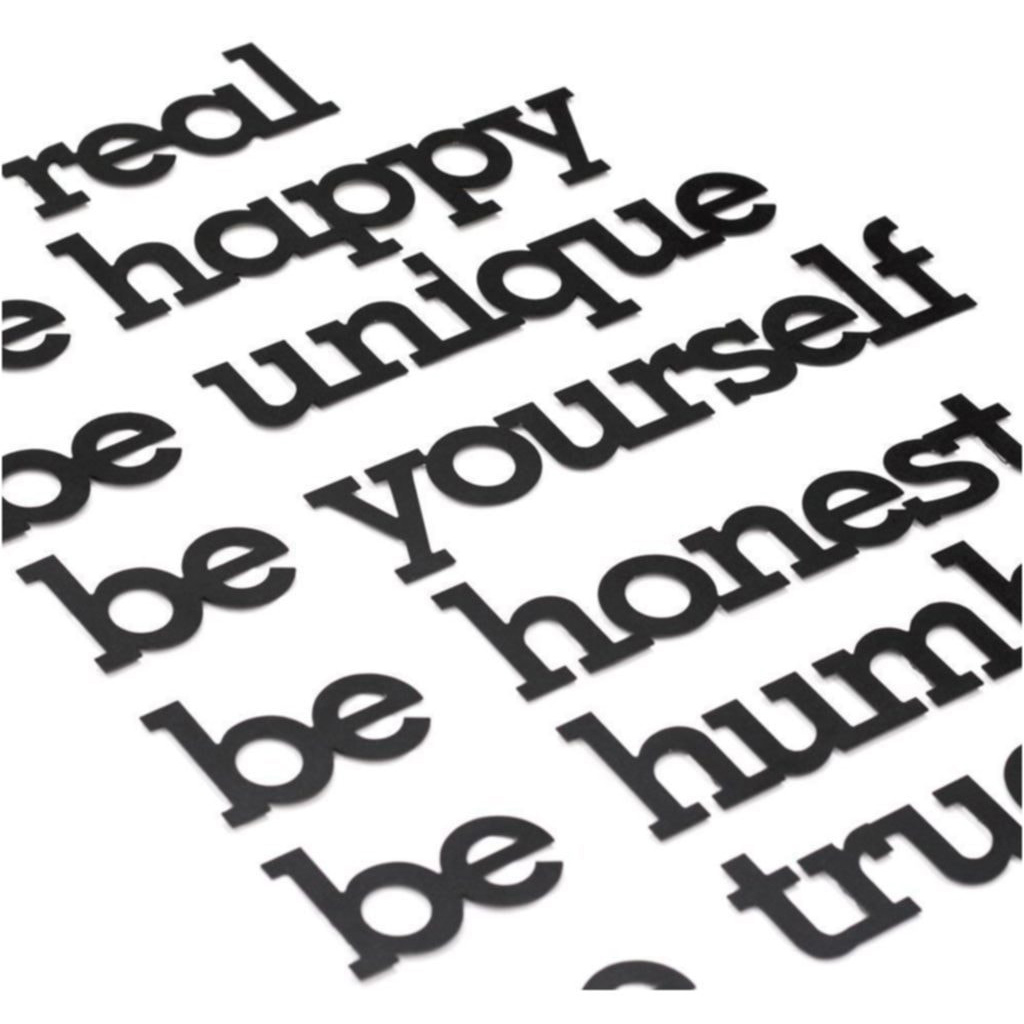 Dekoratif Ahşap Modern Duvar Yazısı Be Yourself Tablo