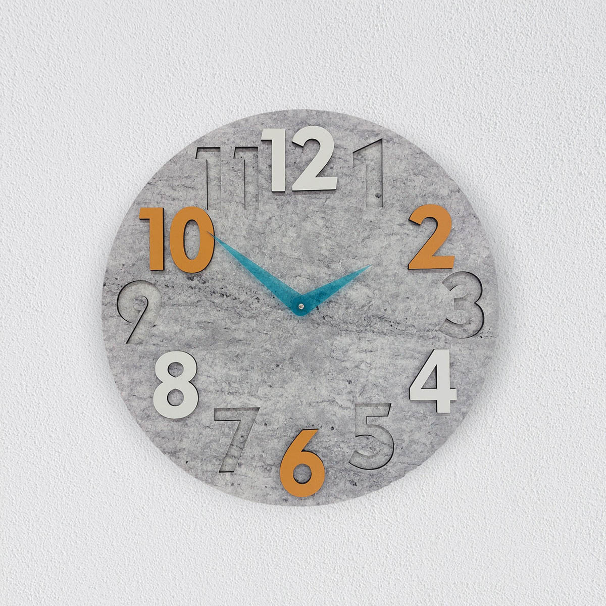 Modern Yuvarlak Gri Desen Turuncu Beyaz 40 Cm Duvar Saati