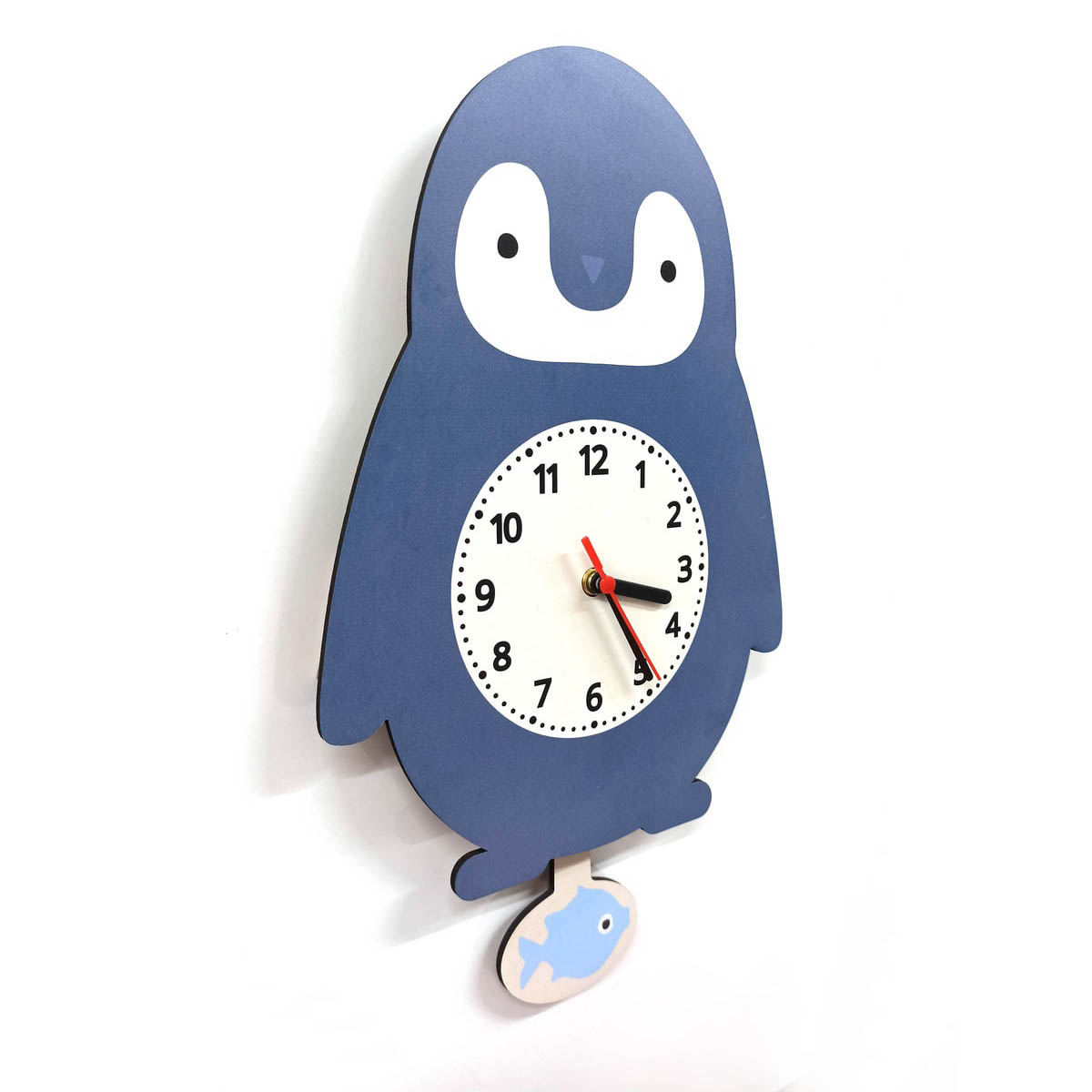Sallanan Sarkaçlı Penguen Desenli Çocuk Odası Duvar Saati