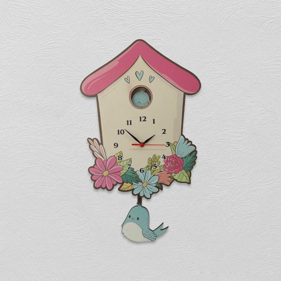 Ahşap Sallanan Sarkaçlı Kuş Evi Ve Çiçekler Duvar Saati