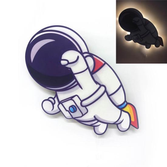 Kahraman Astronot Ahşap Işıklı Çocuk Odası Duvar Tablosu